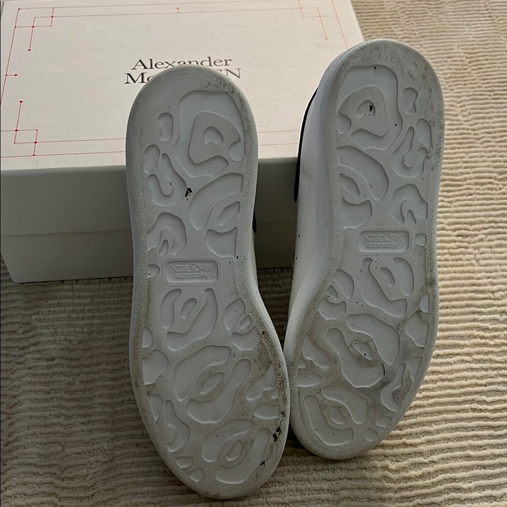 Alexander McQueen White and Black Sneakers - Picture 2 of 3